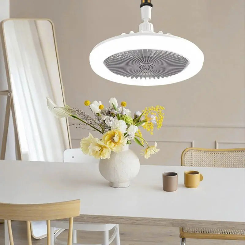 🎁 Hot Sale 50% OFF  ⏳ Pousbo® 2-i-1 LED-fläktlampa för aromaterapi pentagow